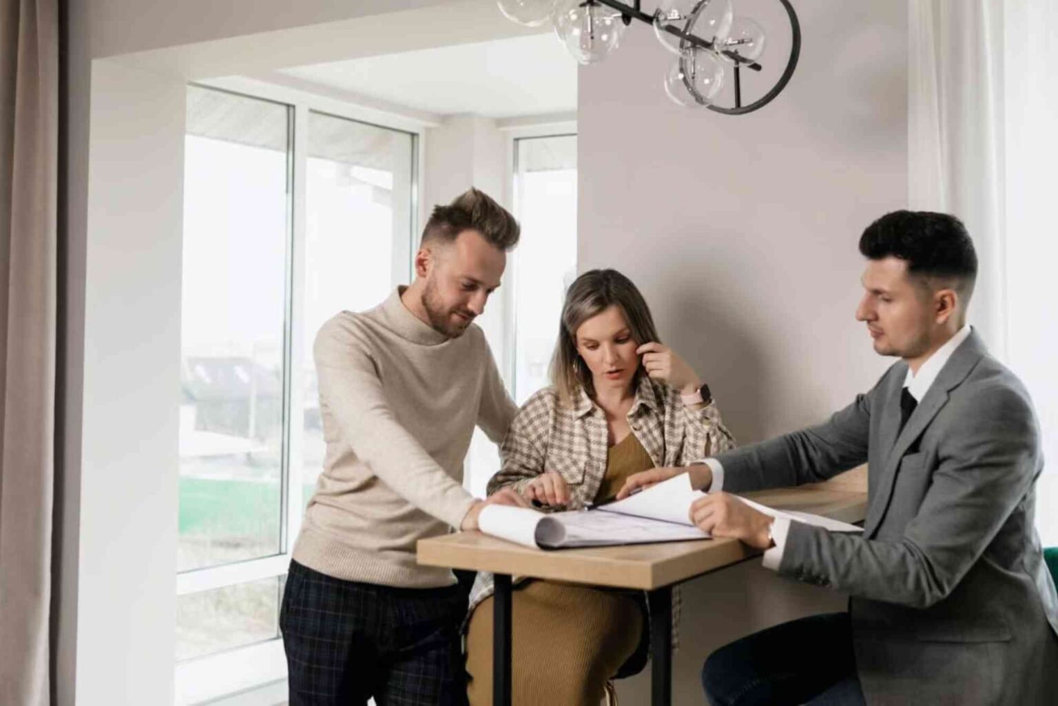 How to Set the Right Price for Your Property in Dubai (1)