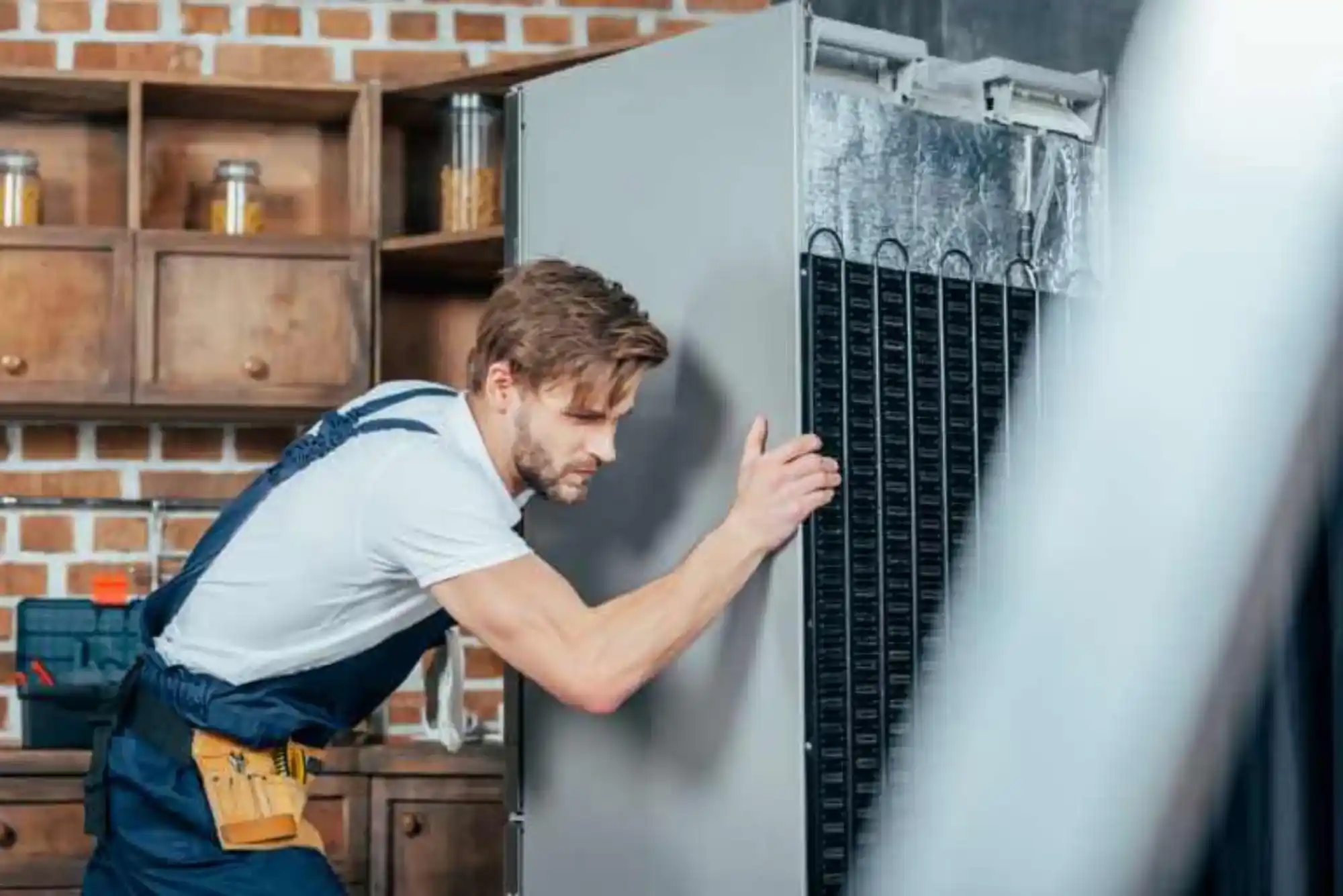 How to Fix Refrigerator Evaporator Problems